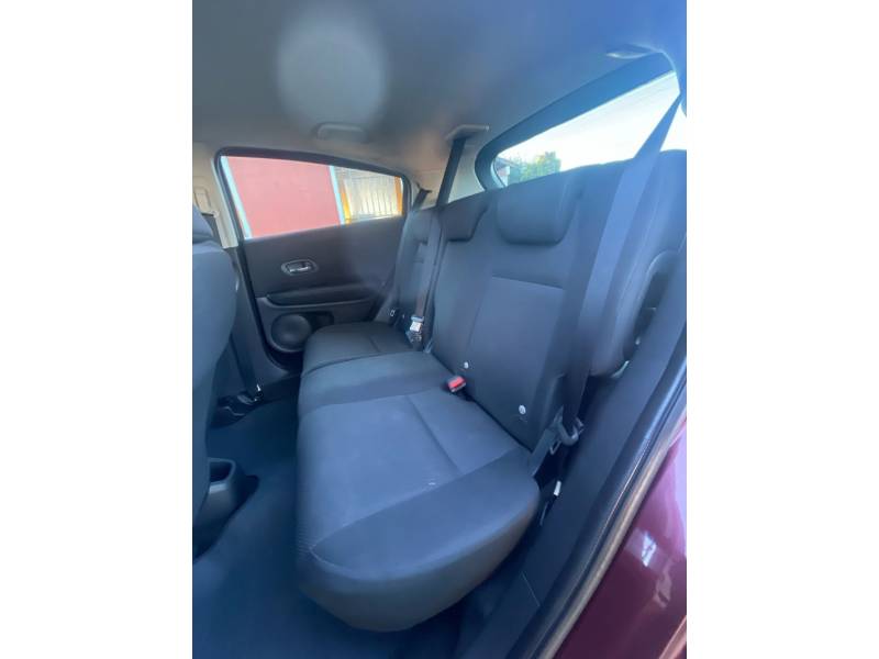 HONDA - HR-V - 2015/2016 - Vermelha - R$ 79.900,00