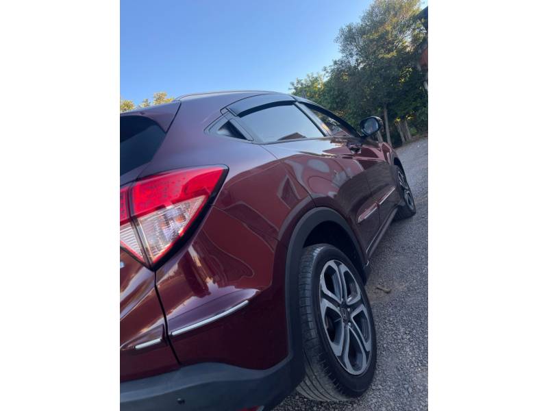 HONDA - HR-V - 2015/2016 - Vermelha - R$ 79.900,00
