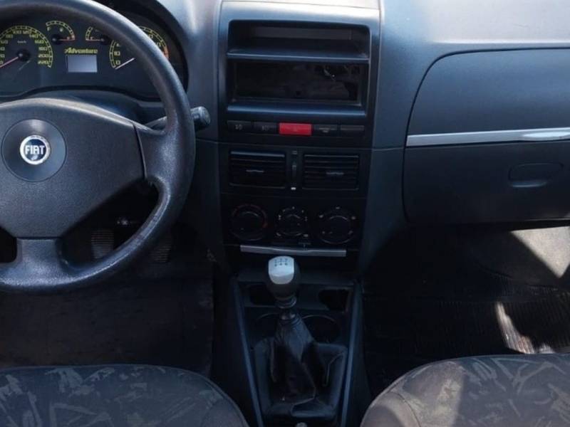 FIAT - PALIO - 2004/2005 - Cinza - R$ 24.900,00