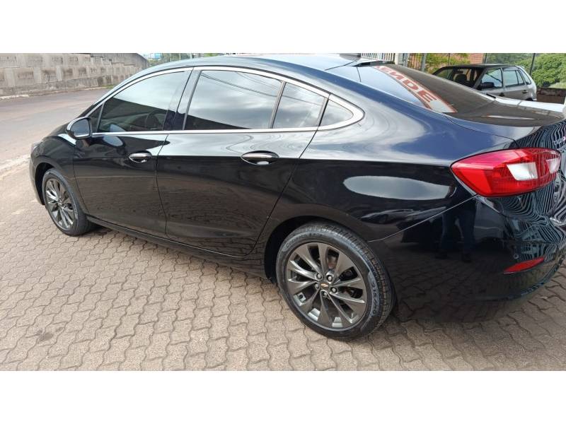 CHEVROLET - CRUZE - 2016/2017 - Preta - R$ 85.900,00