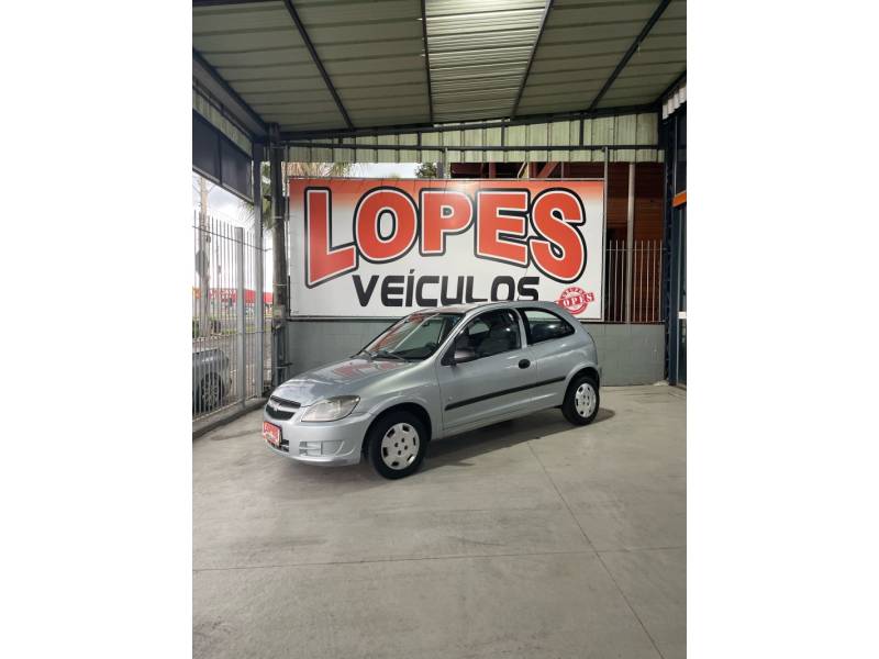 CHEVROLET - CELTA - 2011/2012 - Prata - R$ 22.900,00