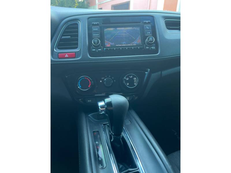 HONDA - HR-V - 2015/2016 - Vermelha - R$ 79.900,00