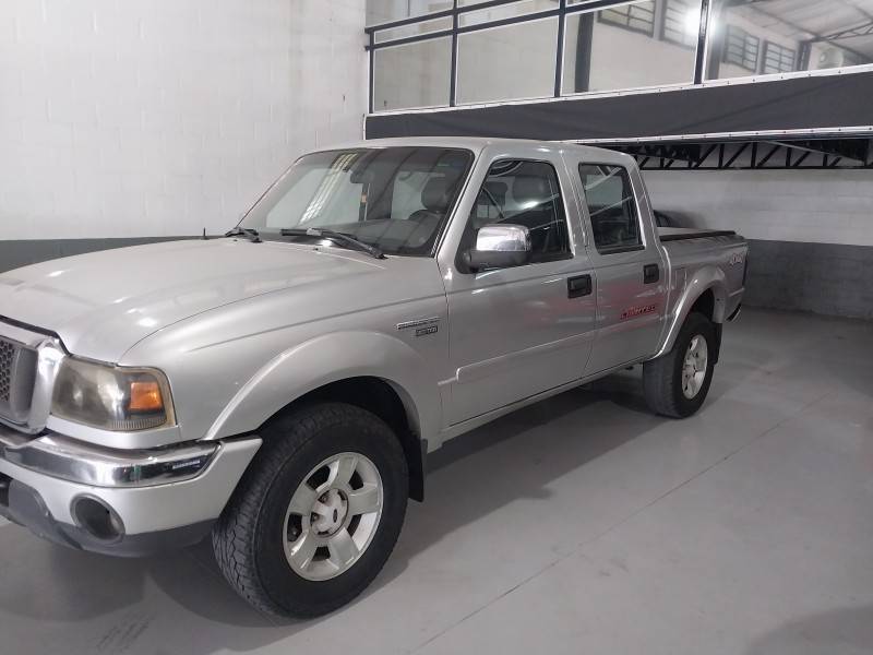 FORD - RANGER - 2007/2007 - Prata - R$ 69.900,00