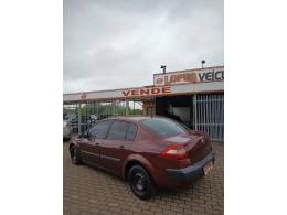 RENAULT - MÉGANE - 2007/2007 - Vinho - R$ 19.900,00