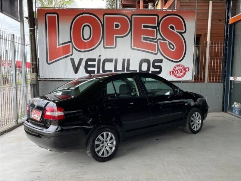 VOLKSWAGEN - POLO - 2004/2004 - Preta - R$ 27.900,00