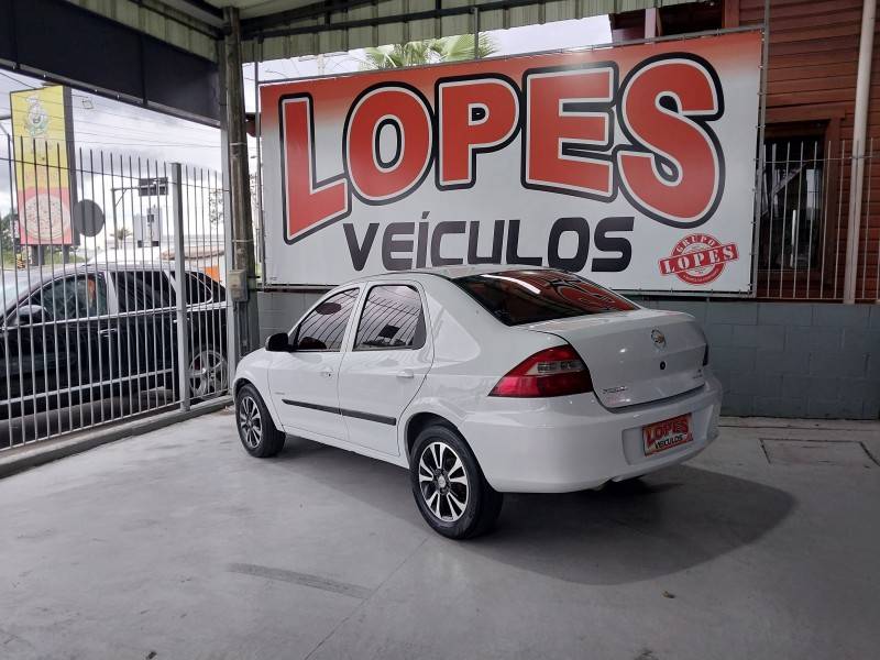 CHEVROLET - PRISMA - 2010/2011 - Branca - R$ 29.900,00