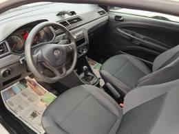 VOLKSWAGEN - SAVEIRO - 2021/2022 - Branca - R$ 69.900,00