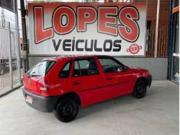 VOLKSWAGEN - GOL - 2004/2005 - Vermelha - R$ 17.900,00