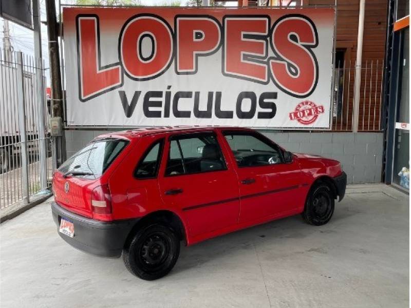 VOLKSWAGEN - GOL - 2004/2005 - Vermelha - R$ 17.900,00