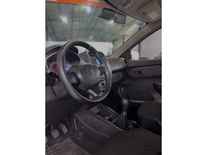 RENAULT - KWID - 2021/2022 - Branca - R$ 47.900,00