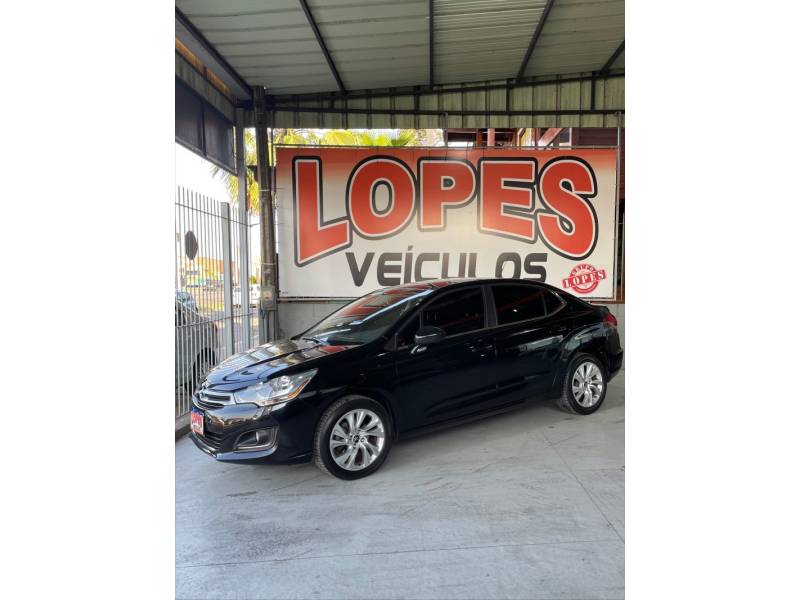 CITROËN - C4 - 2015/2016 - Preta - R$ 49.900,00