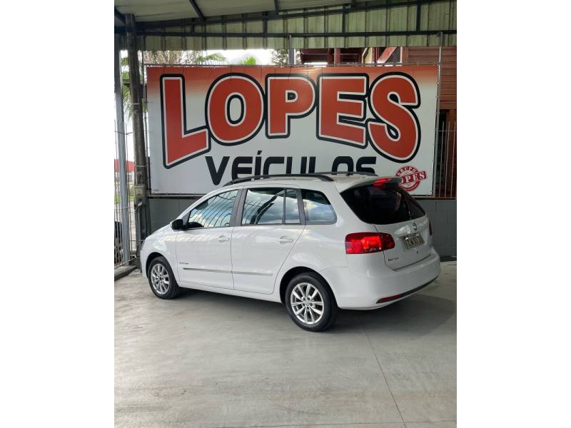 VOLKSWAGEN - SPACEFOX - 2012/2013 - Branca - R$ 44.900,00