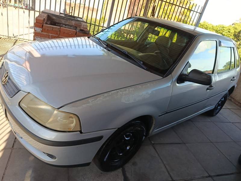 VOLKSWAGEN - GOL - 2005/2005 - Prata - R$ 12.900,00