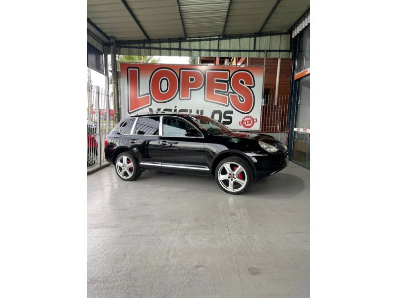 PORSCHE - CAYENNE - 2006/2006 - Preta - R$ 89.900,00