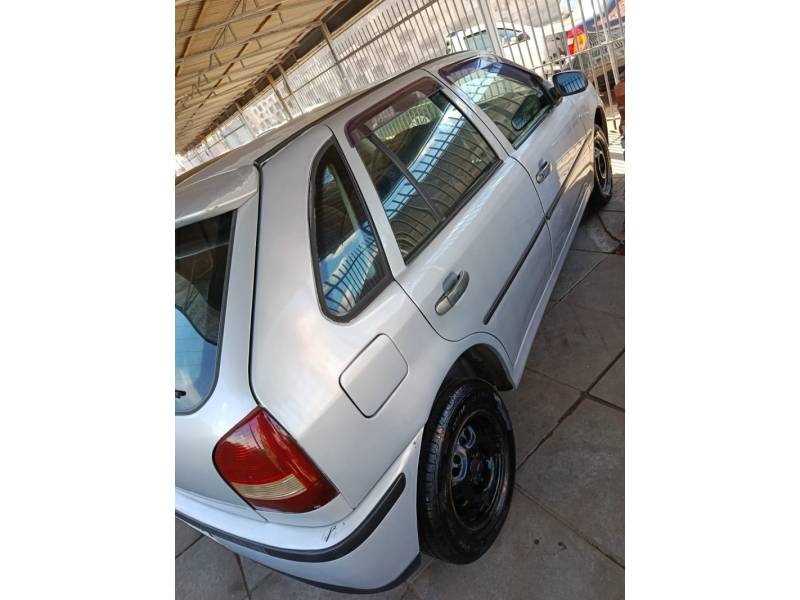 VOLKSWAGEN - GOL - 2005/2005 - Prata - R$ 12.900,00